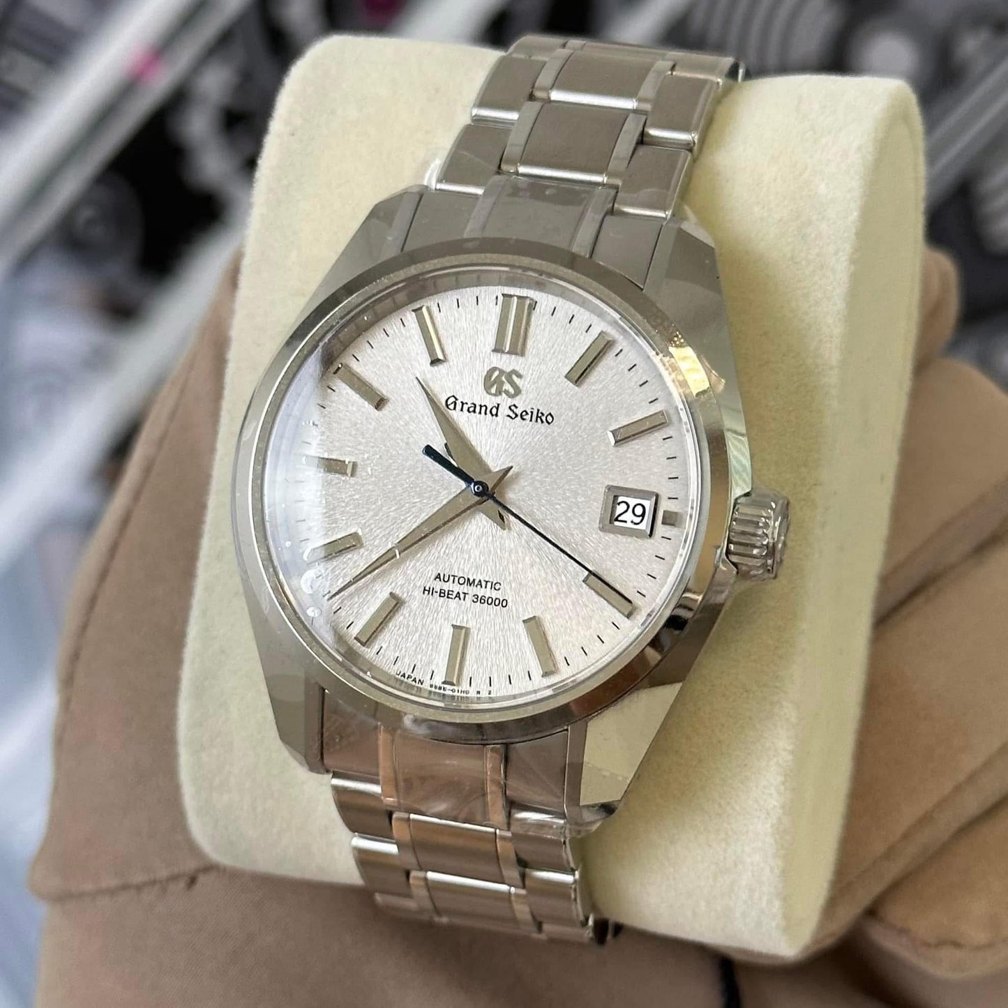 NEW Grand Seiko 44GS Ever-Brilliant SBGH299