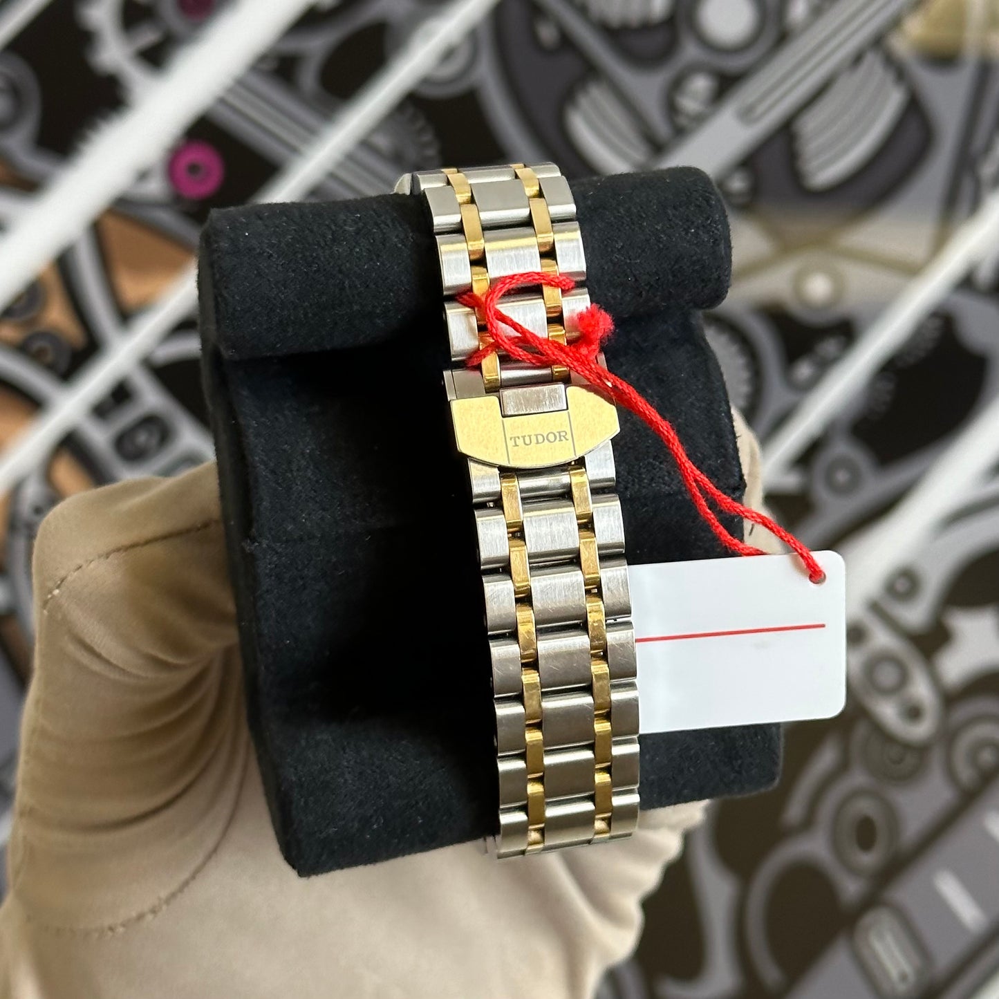 Tudor Royal Yellow Gold Bezel w/ Date 28503