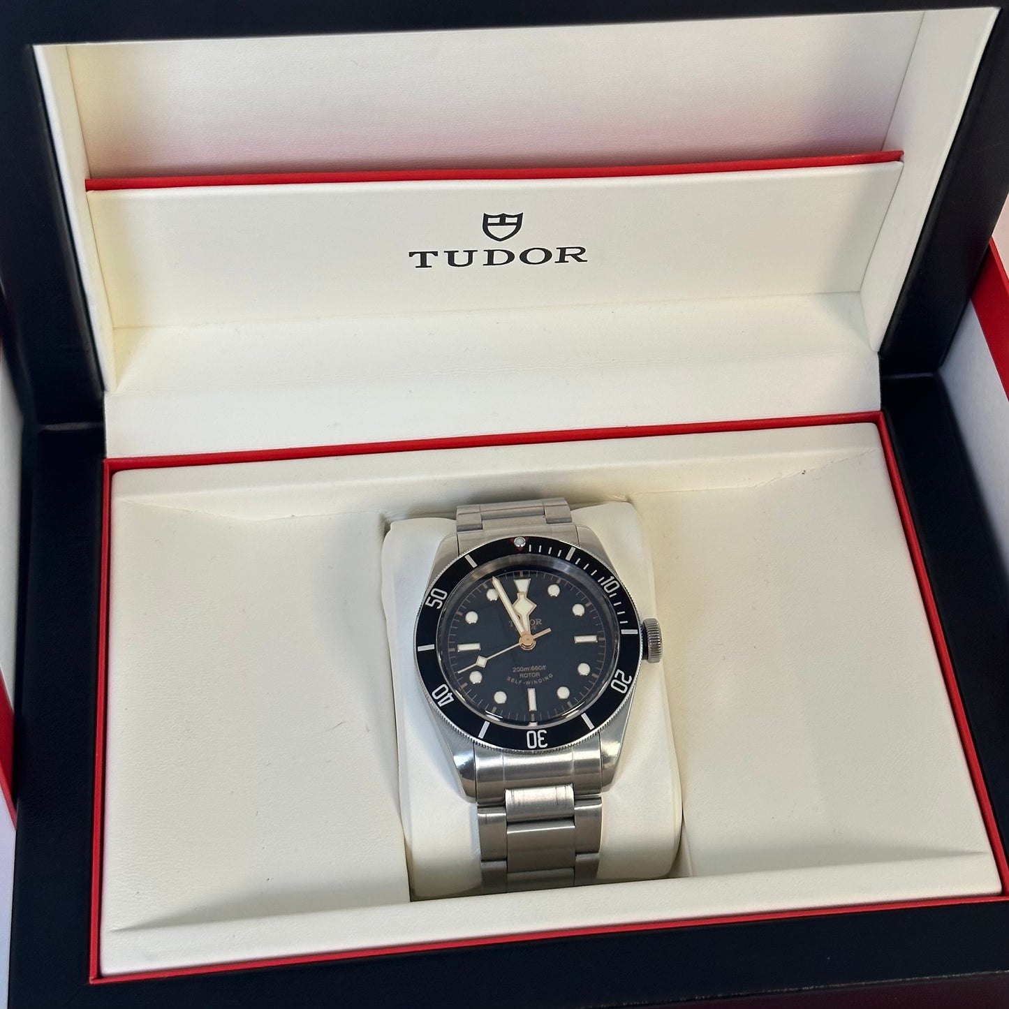 Tudor Black Bay Rose Smiley Black 79220N