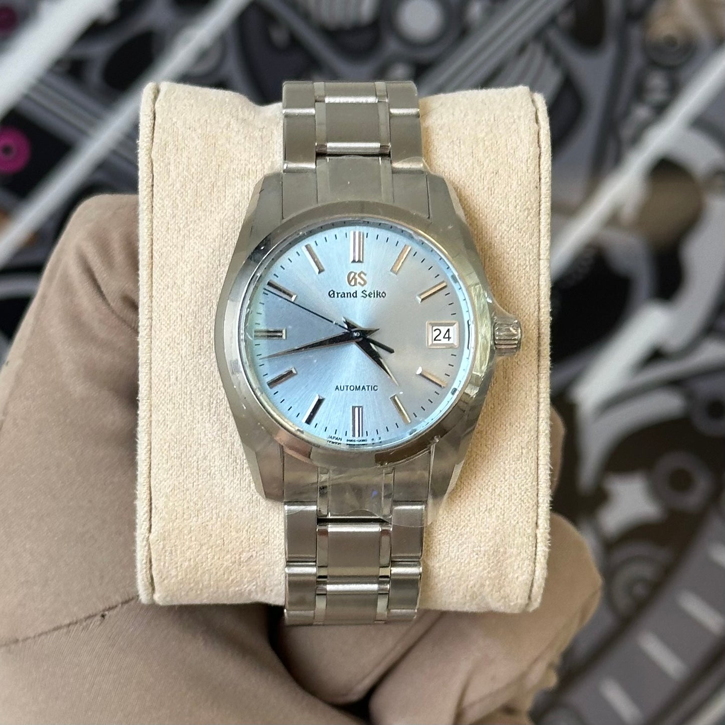NEW Grand Seiko Heritage Collection 25th Anniversary SBGR325