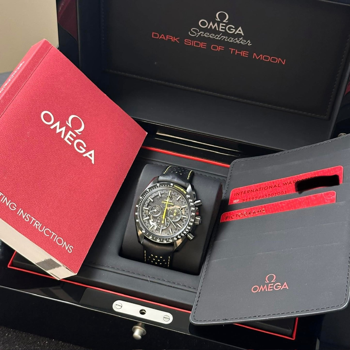 Omega Speedmaster Apollo 8 DSOM 311.92.44.30.01.001