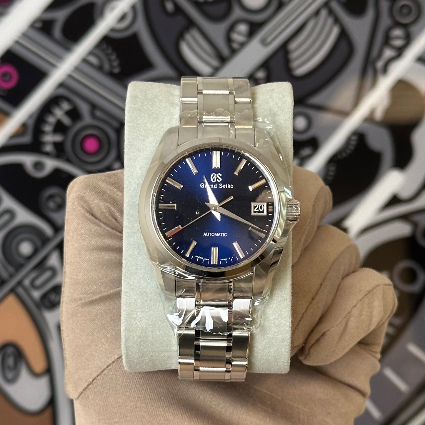 NEW Grand Seiko 60th Anniversary SBGR321