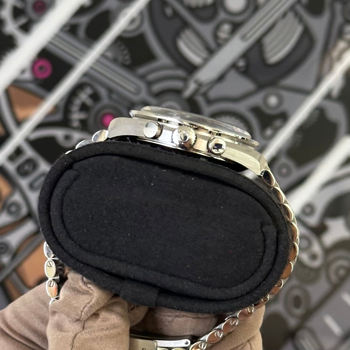 Omega Speedmaster Moonwatch Hesalite 310.30.42.50.01.001