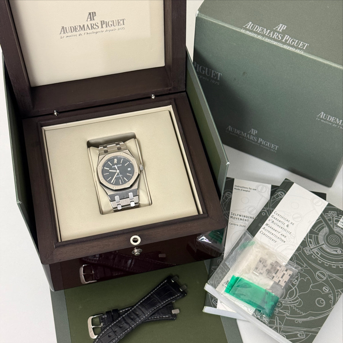 Audemars Piguet Royal Oak Black Dial 15300ST