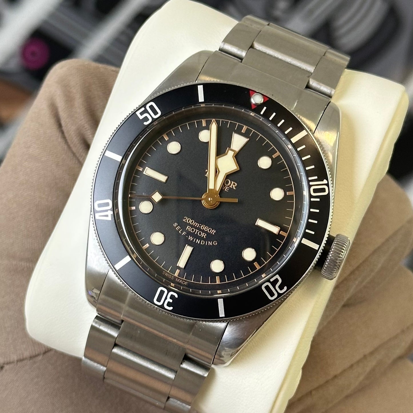 Tudor Black Bay Rose Smiley Black 79220N