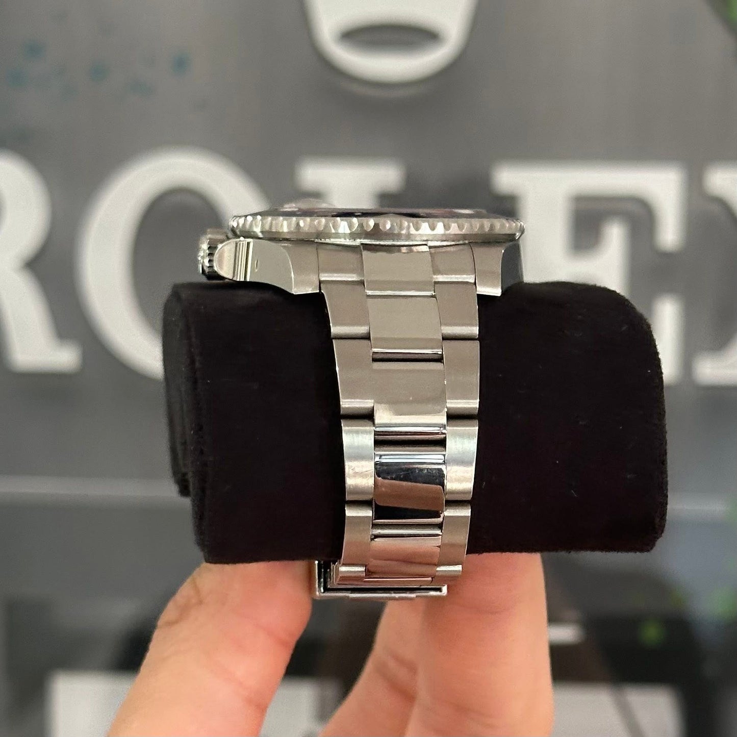 Rolex Pepsi GMT Oyster 126710BLRO