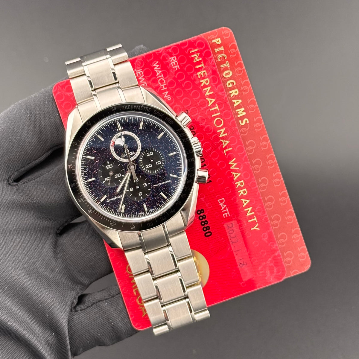 Omega Speedmaster Moonphase 311.30.44.32.01.001