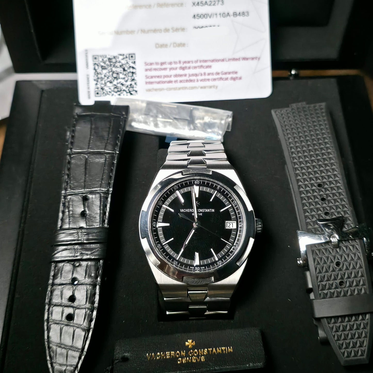 Vacheron Constantin Overseas Black Dial 4500V/110A-B483