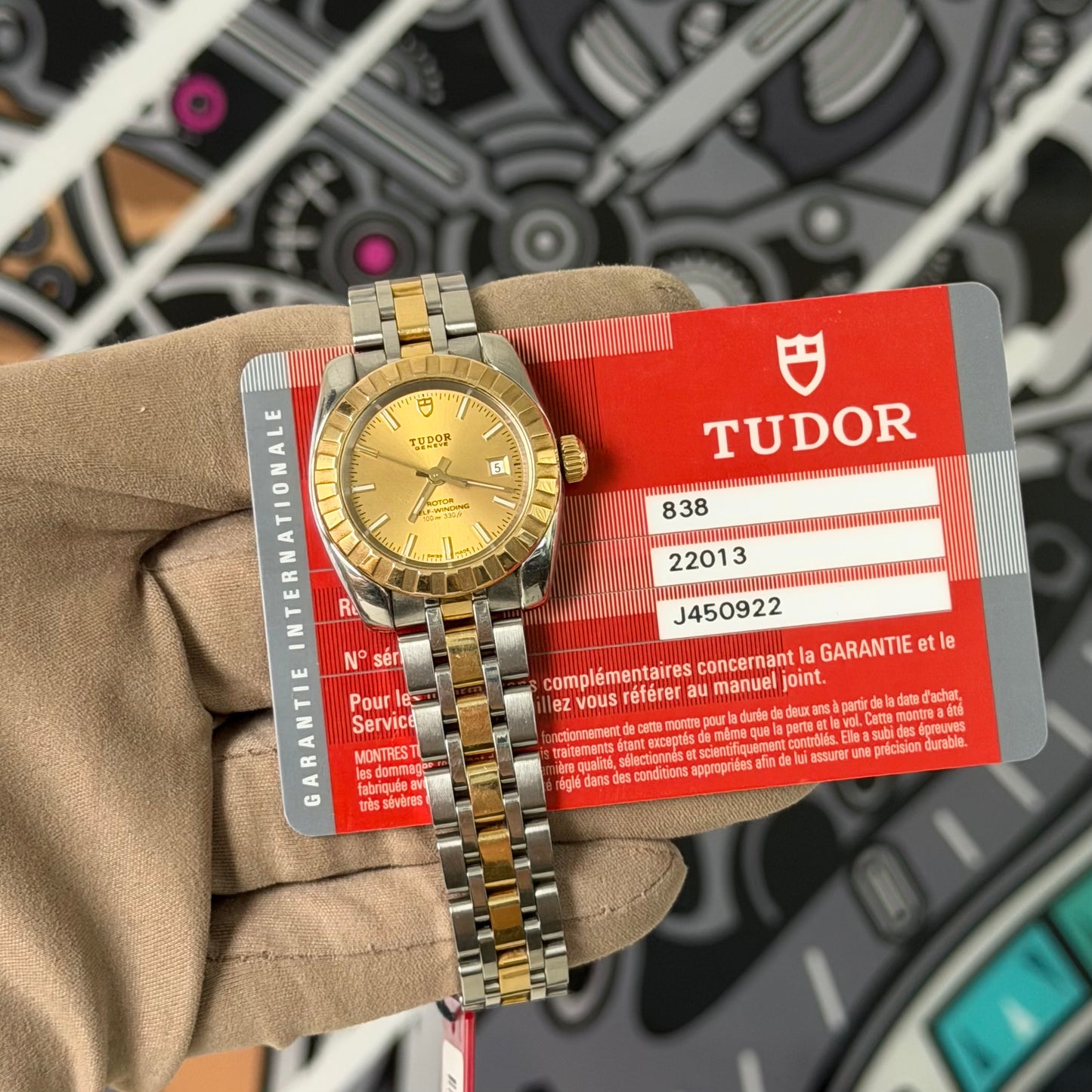 Tudor Classic 28 22013