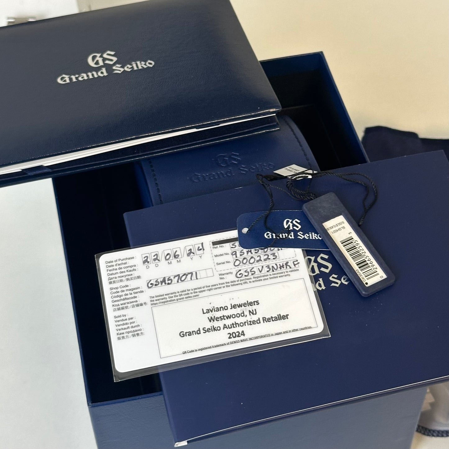 Grand Seiko Hi-Beat 36000 “Genbi Valley” SLGH021