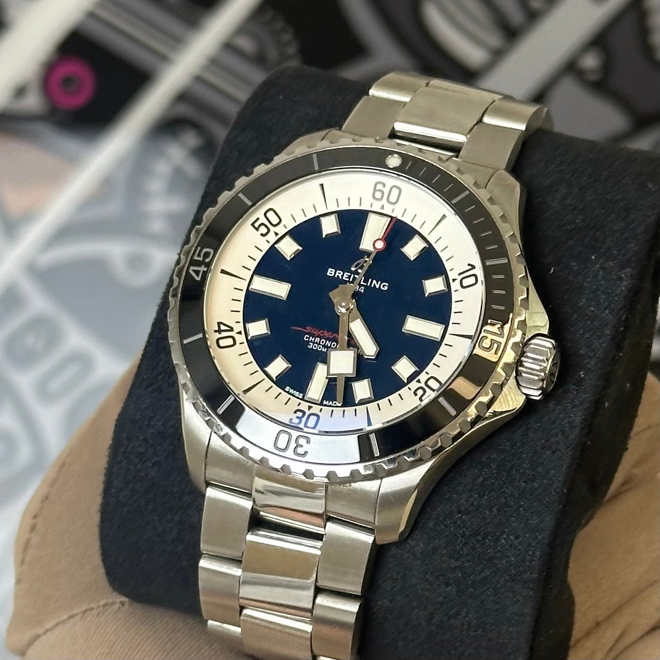 Breitling Superocean 44 A17376