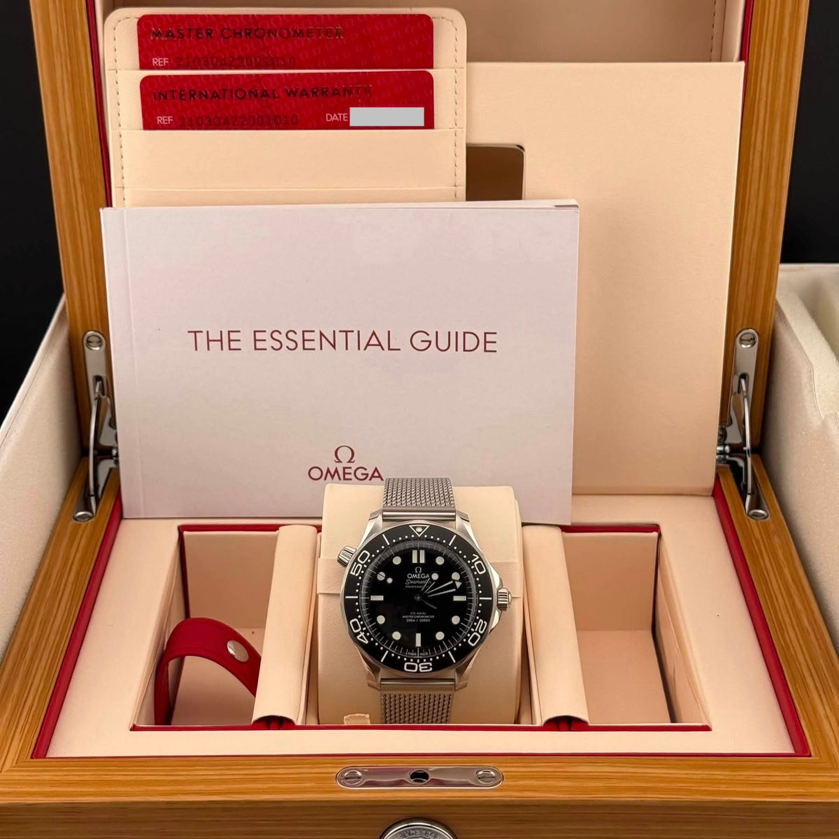 NEW Omega Seamaster Diver 300m Black 210.30.42.20.01.010