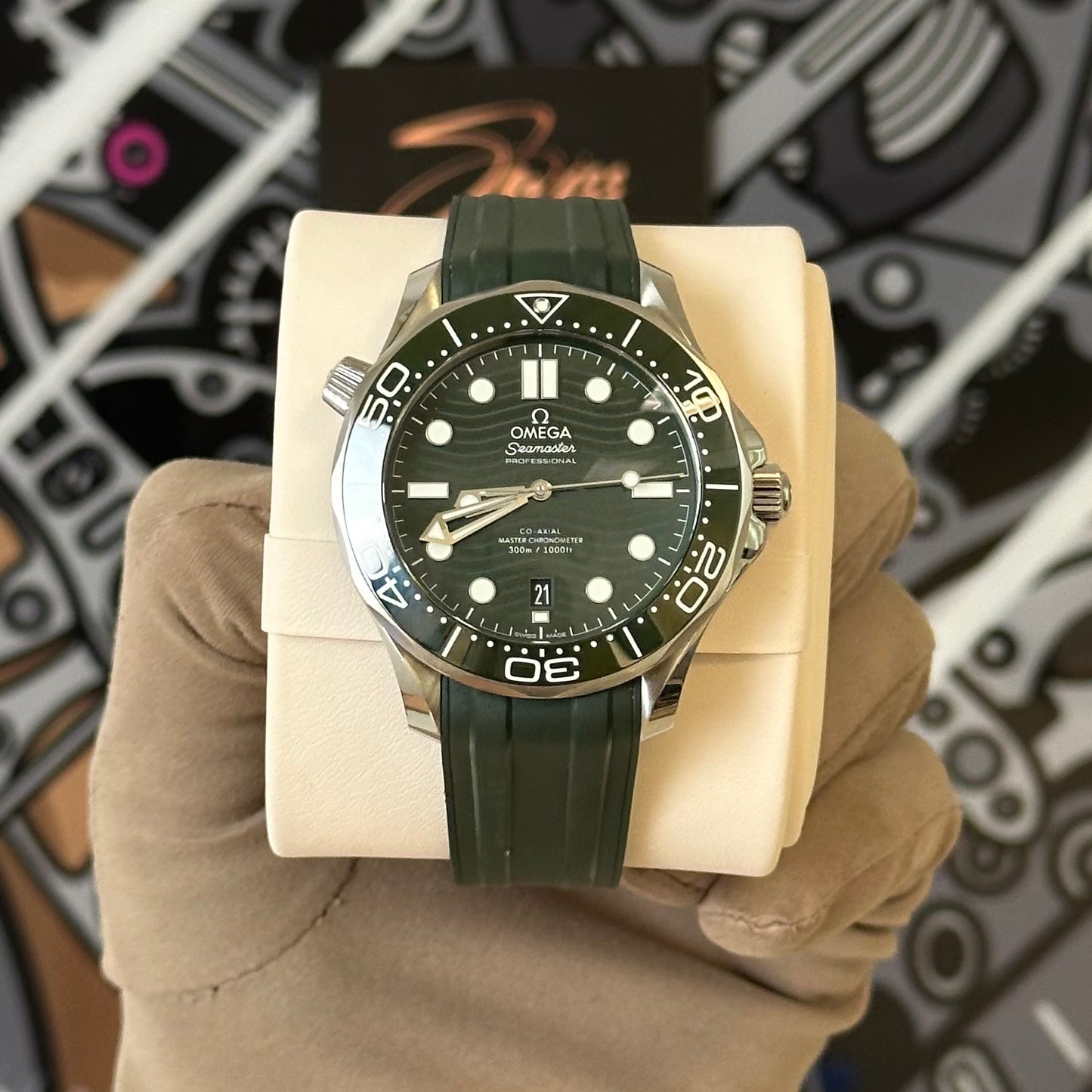 Omega Green Seamaster SMP 210.32.42.20.10.001