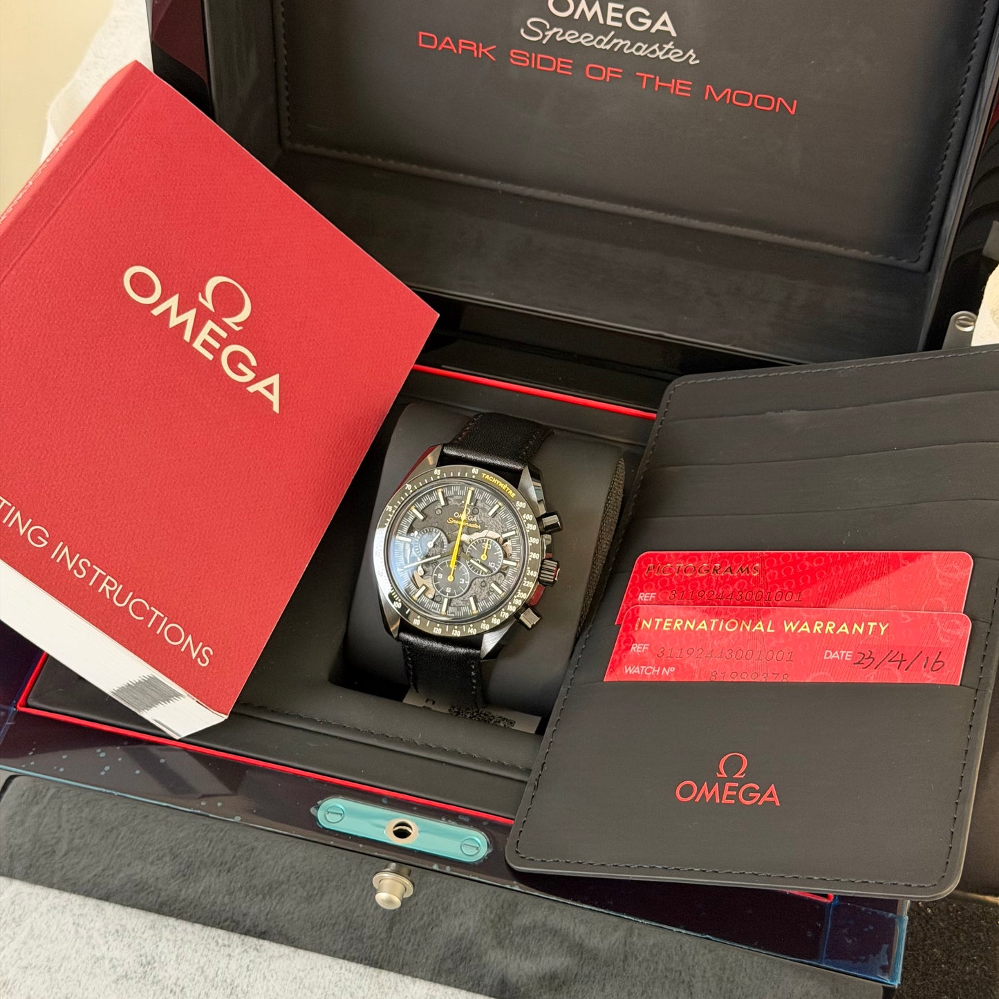 Omega Speedmaster Apollo 8 DSOM 311.92.44.30.01.001 (2023)
