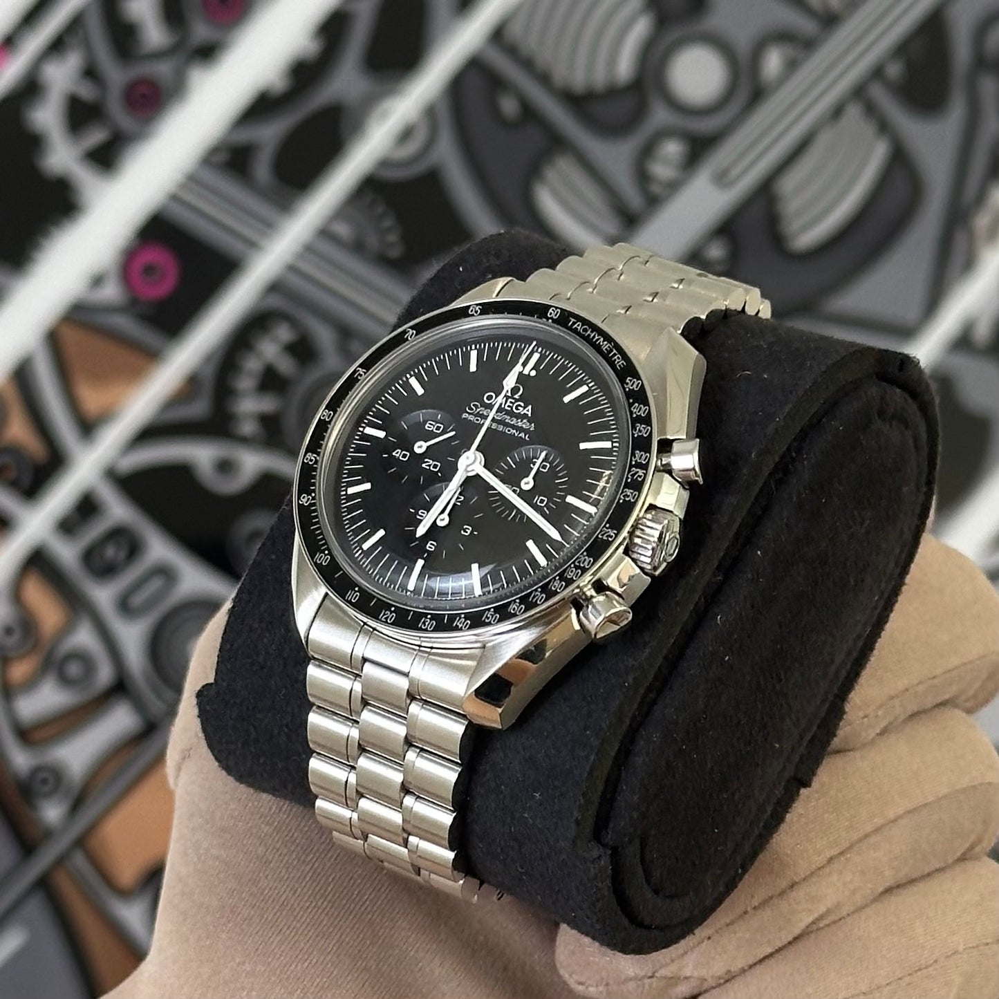 Omega Speedmaster Moonwatch Hesalite 310.30.42.50.01.001