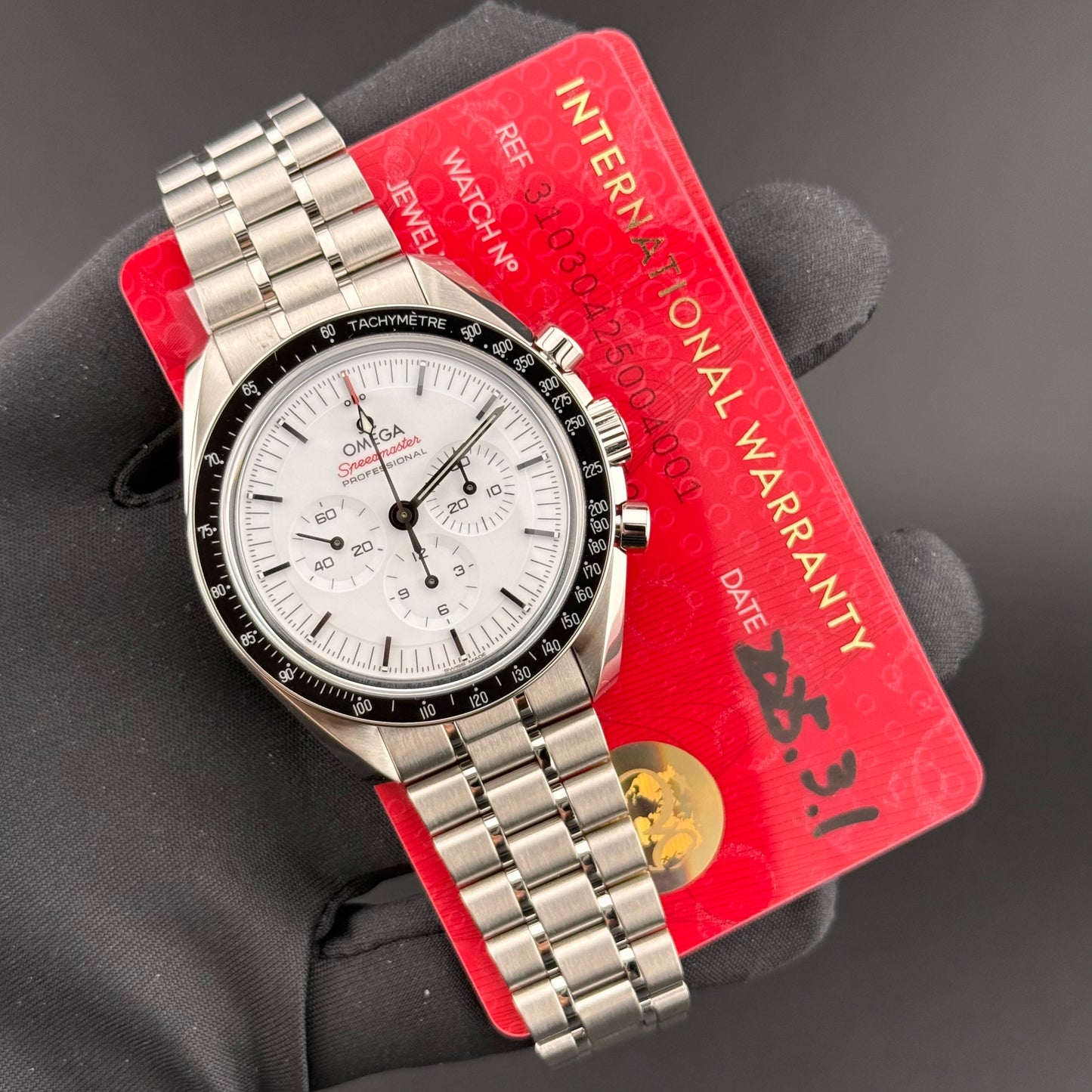 NEW Omega Speedmaster Moonwatch Sapphire White 310.30.42.50.04.001