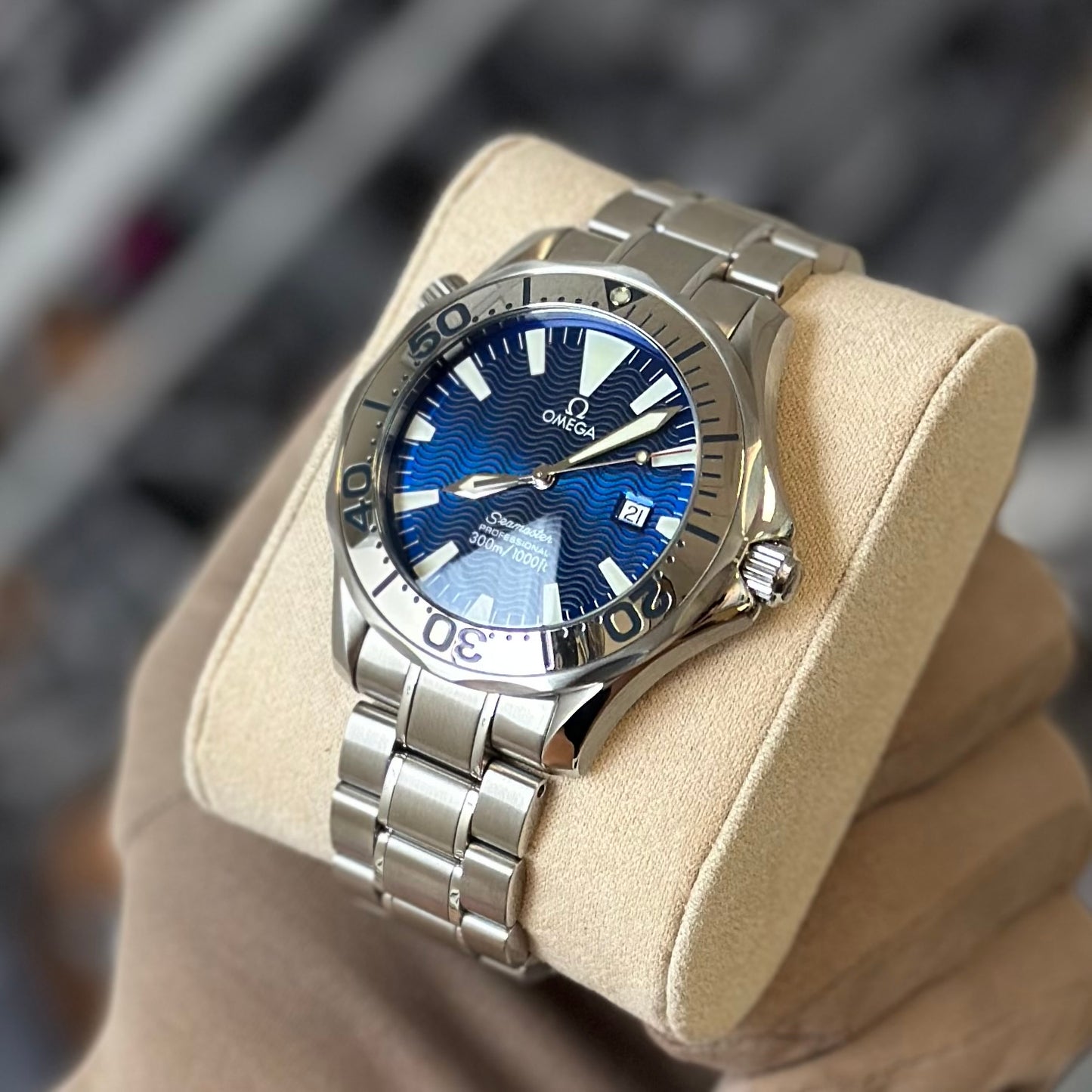 Omega Seamaster 300M Electric Blue 2265.80.00