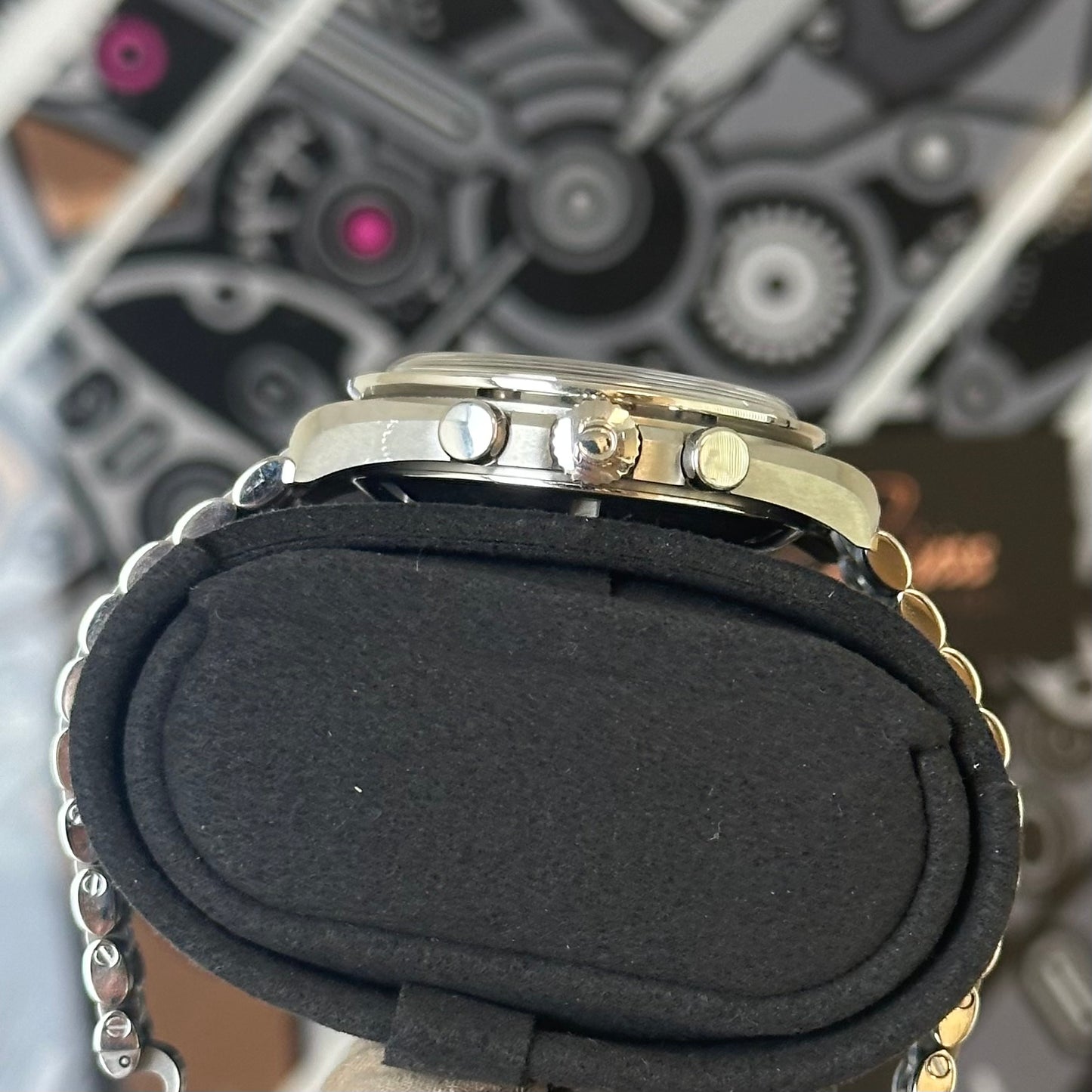 Omega Speedmaster Moonwatch White Dial 310.30.42.50.04.001