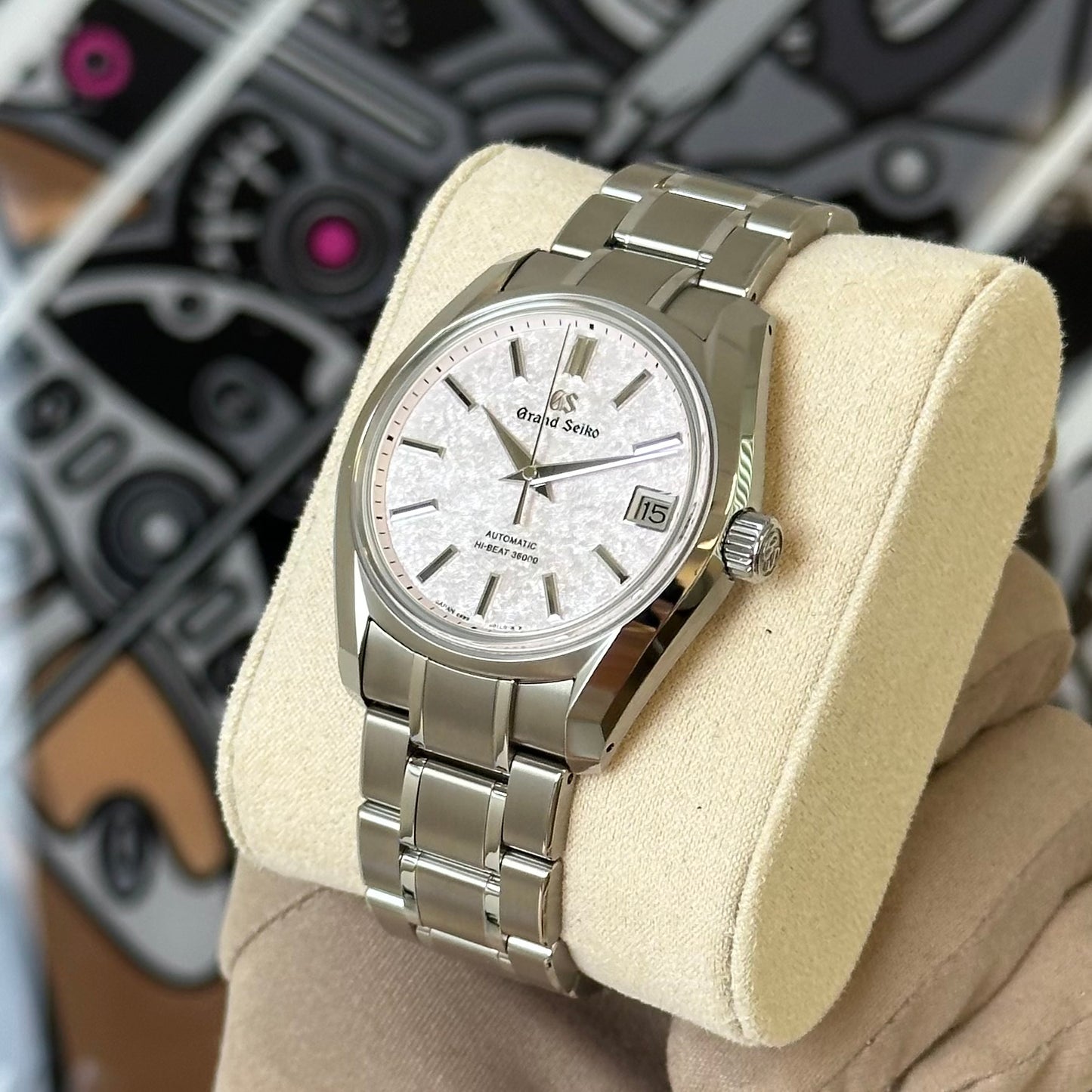 NEW Grand Seiko Hi-Beat 36000 Pink “Sakura-Kakushi" SBGH341