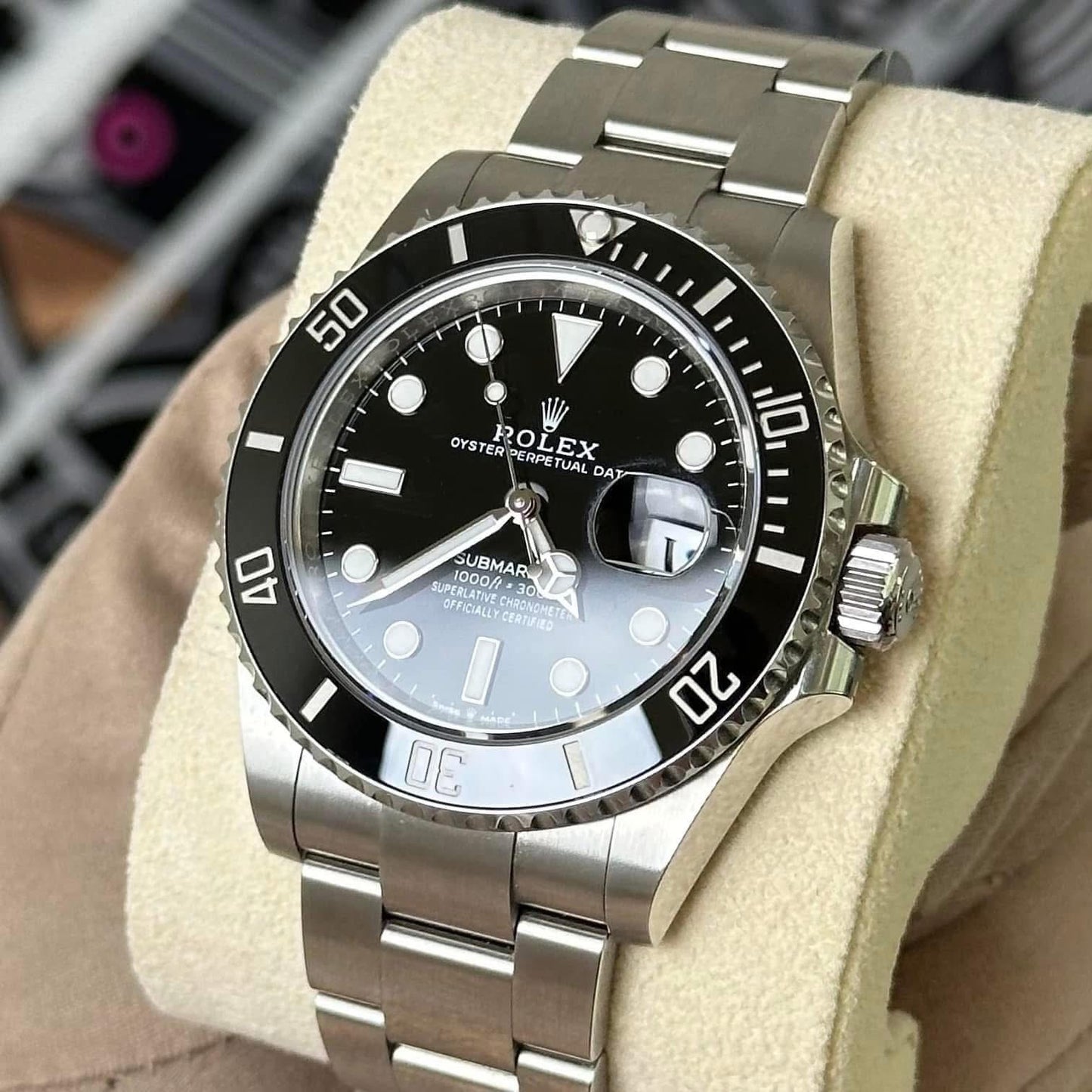 NEW Rolex Submariner Date