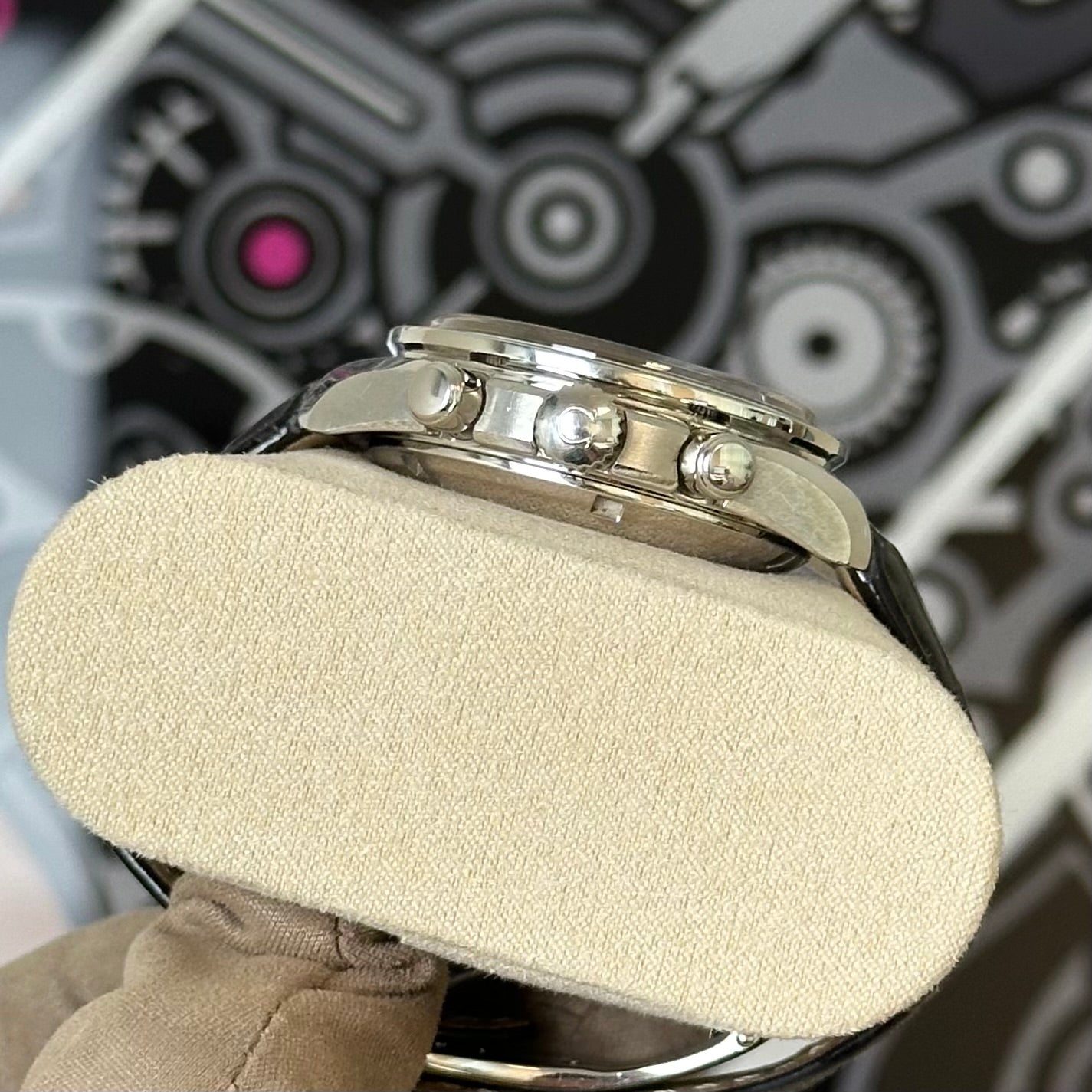 Omega Speedmaster Chronograph 324.33.38.40.06.001