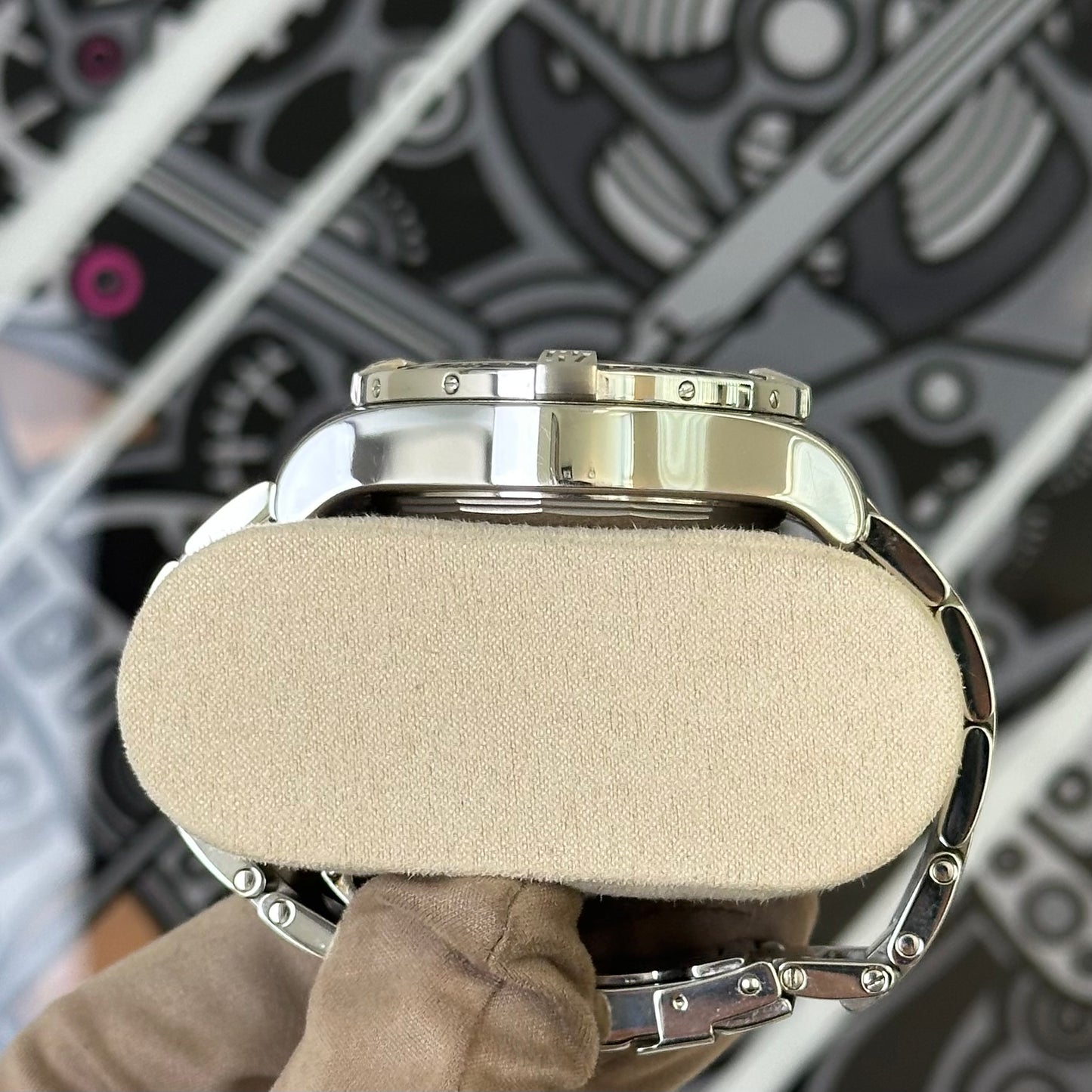 Breitling Avenger II White Dial A13381