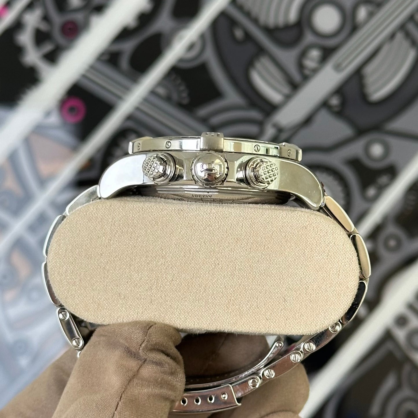 Breitling Avenger II White Dial A13381