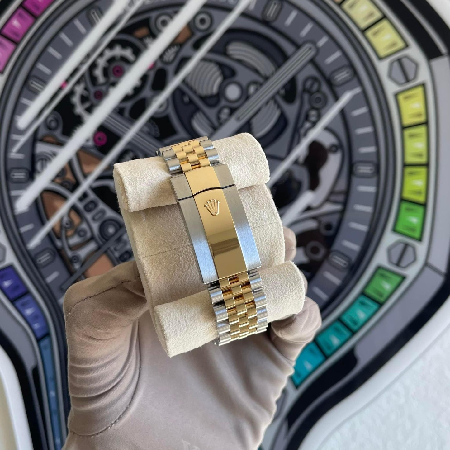 Rolex Sky-Dweller
Champagne dial