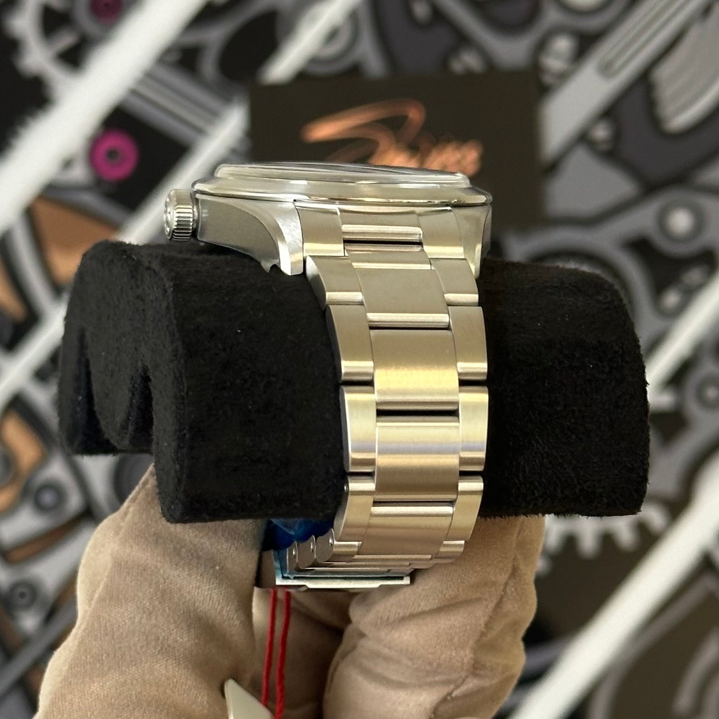 NEW Tudor Ranger 79950