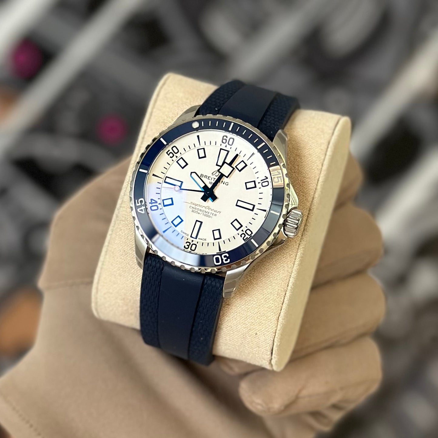 NEW Breitling Superocean 42 A17375