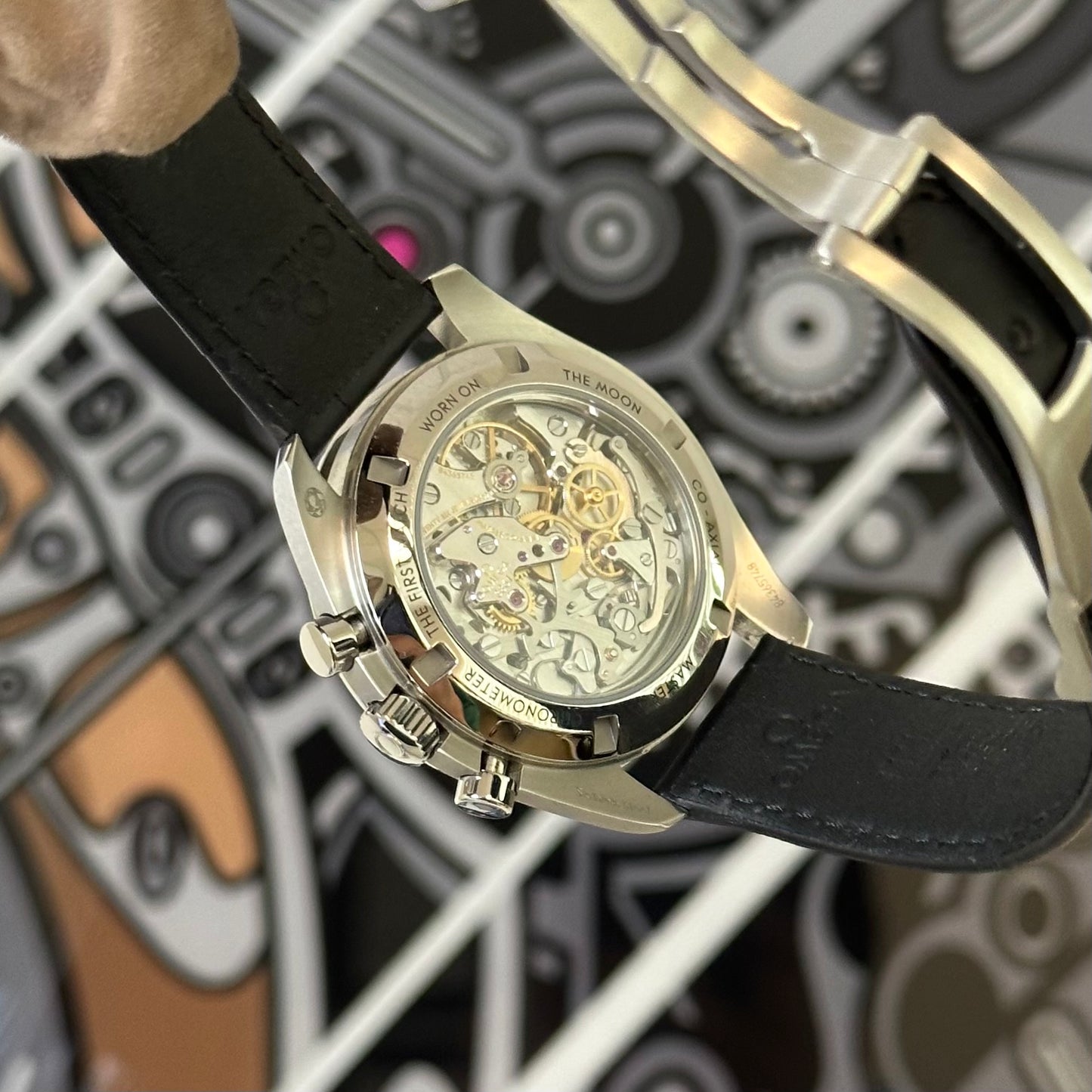 Omega Speedmaster Sapphire Both Straps 310.30.42.50.01.002