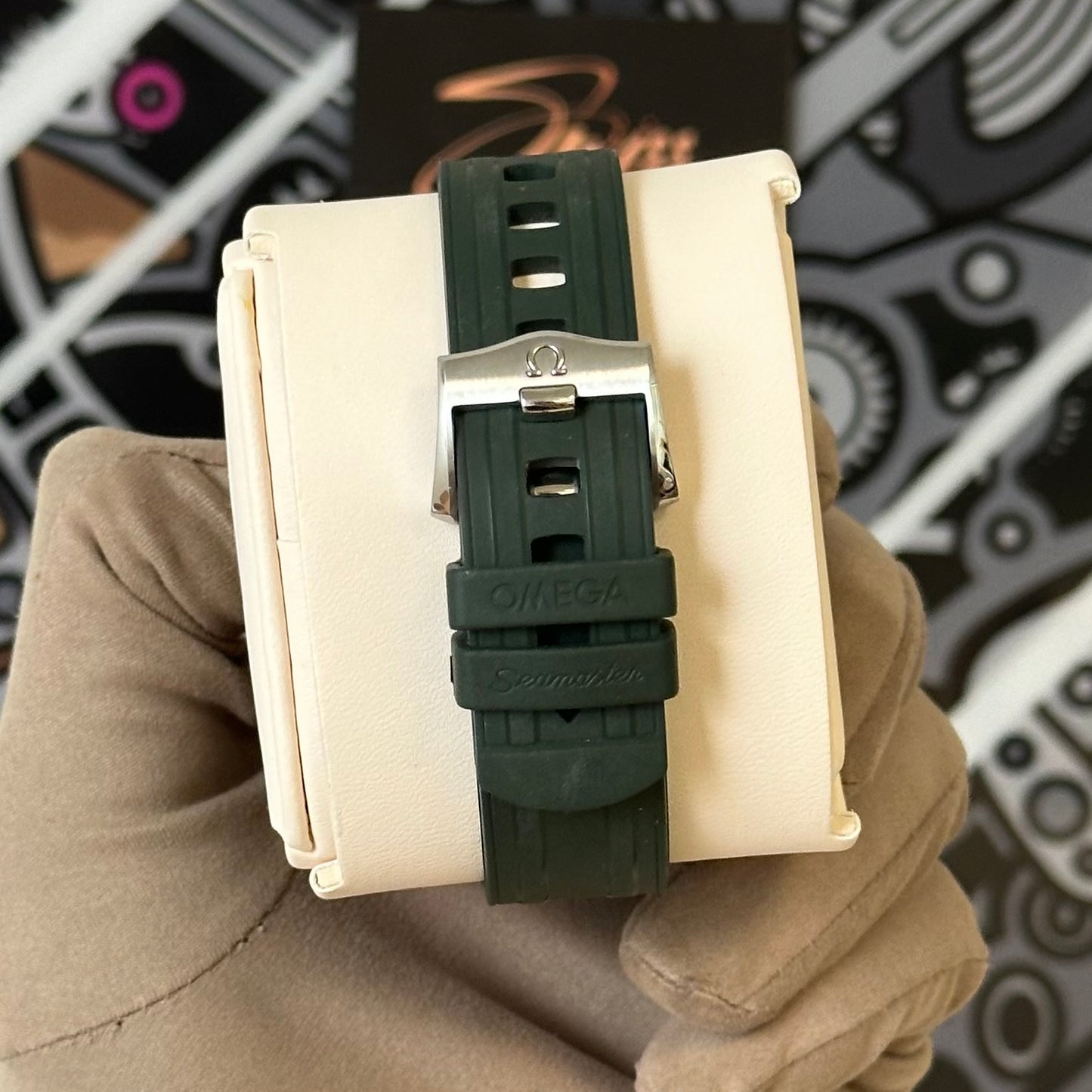 Omega Green Seamaster SMP 210.32.42.20.10.001