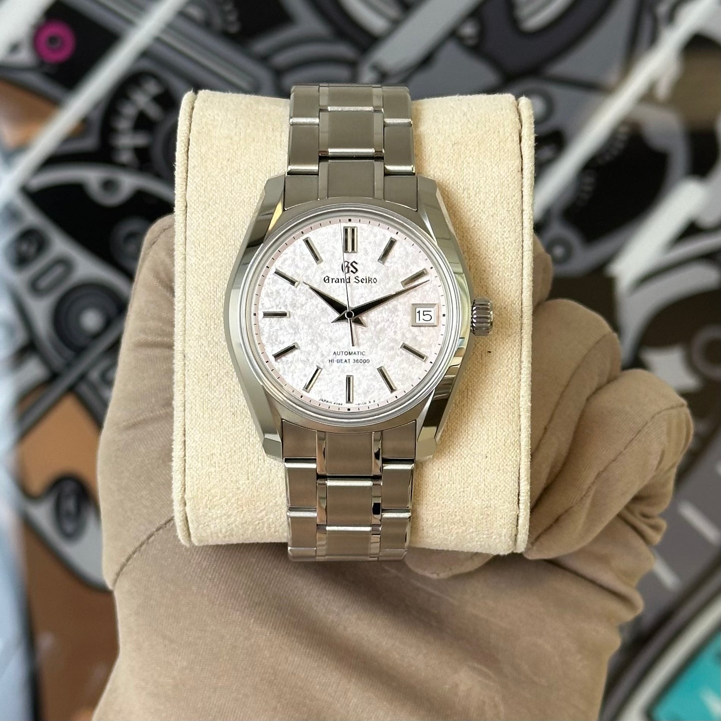 NEW Grand Seiko Hi-Beat 36000 Pink “Sakura-Kakushi" SBGH341