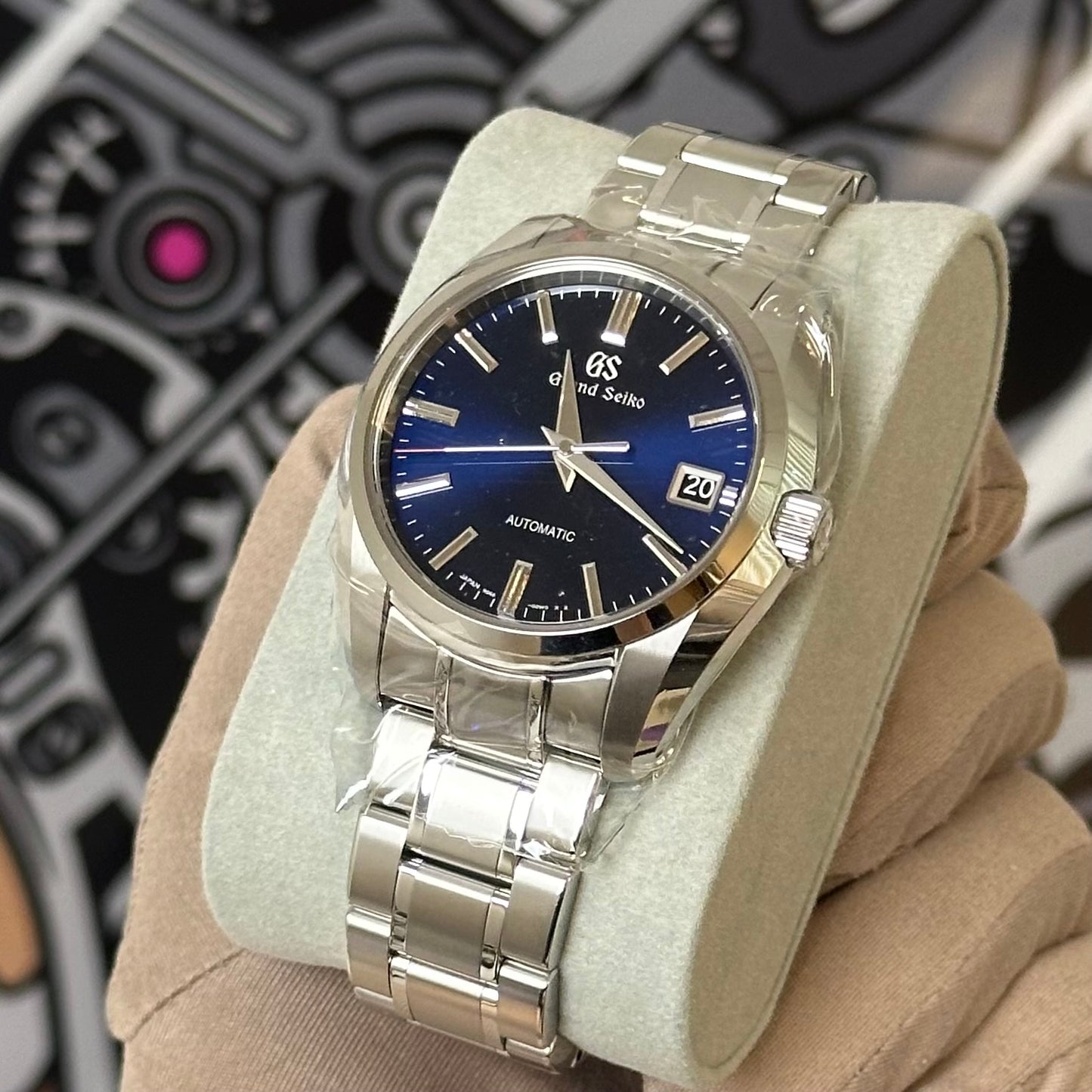 NEW Grand Seiko 60th Anniversary SBGR321