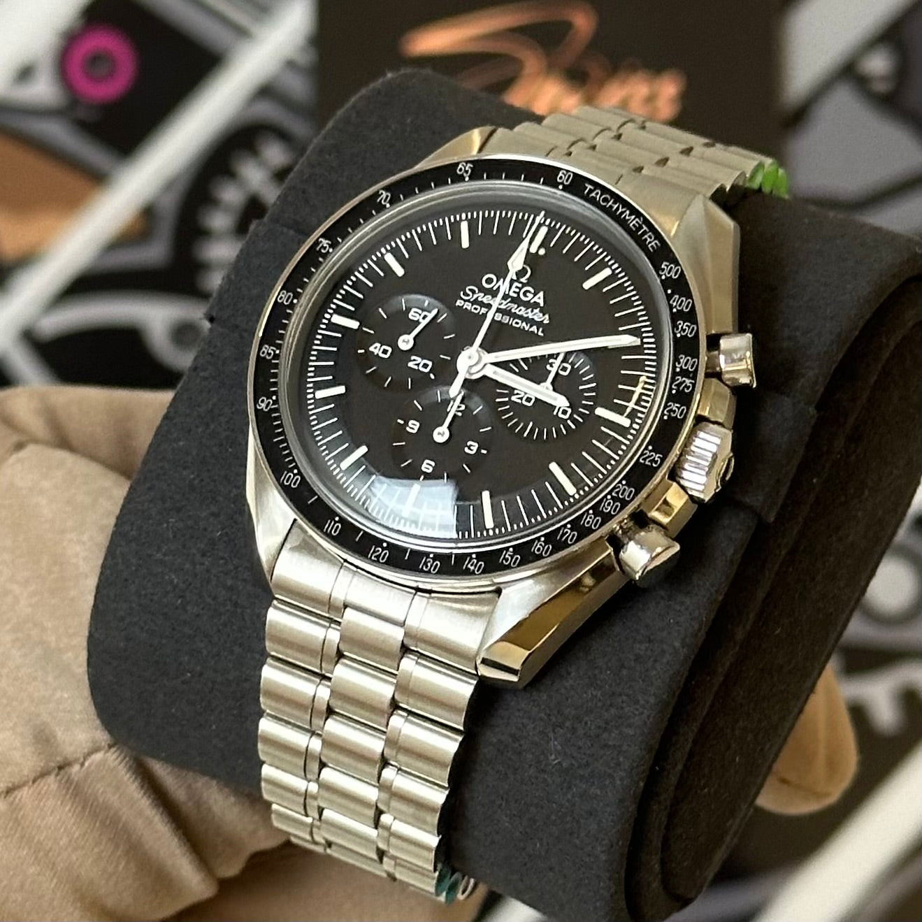 Omega Moonwatch Speedmaster Hesalite 310.30.42.50.01.001