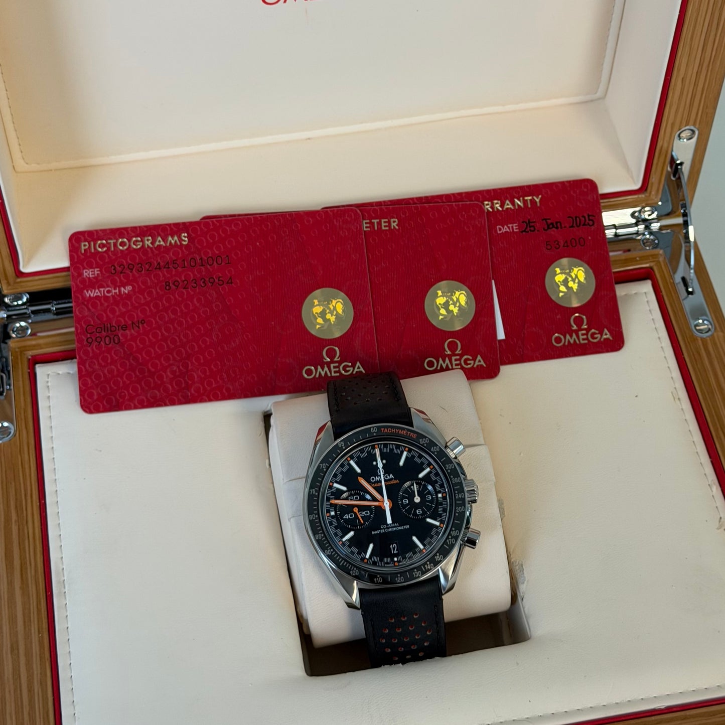 Omega Speedmaster Racing 329.32.44.51.01.001