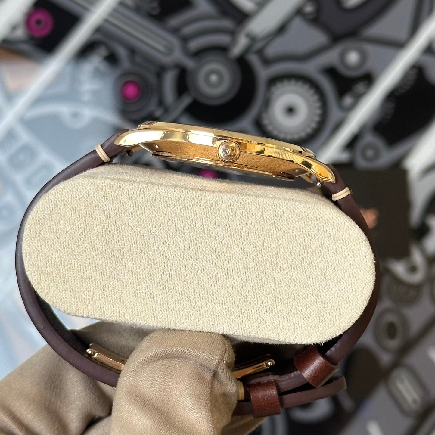 JLC Master Control Grande Ultra Thin 18K Gold Q1352420