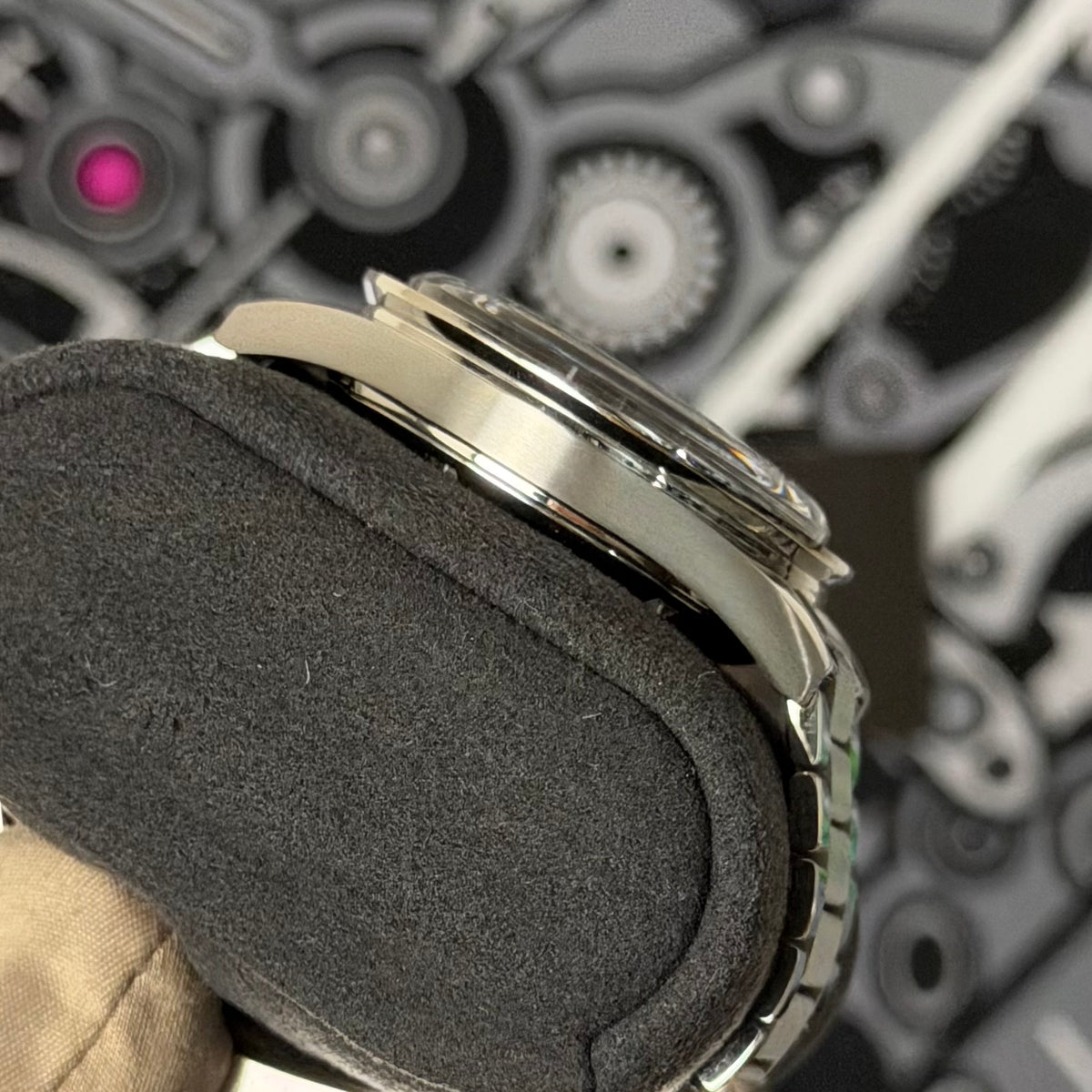 Omega FOIS Speedmaster 310.30.40.50.06.001