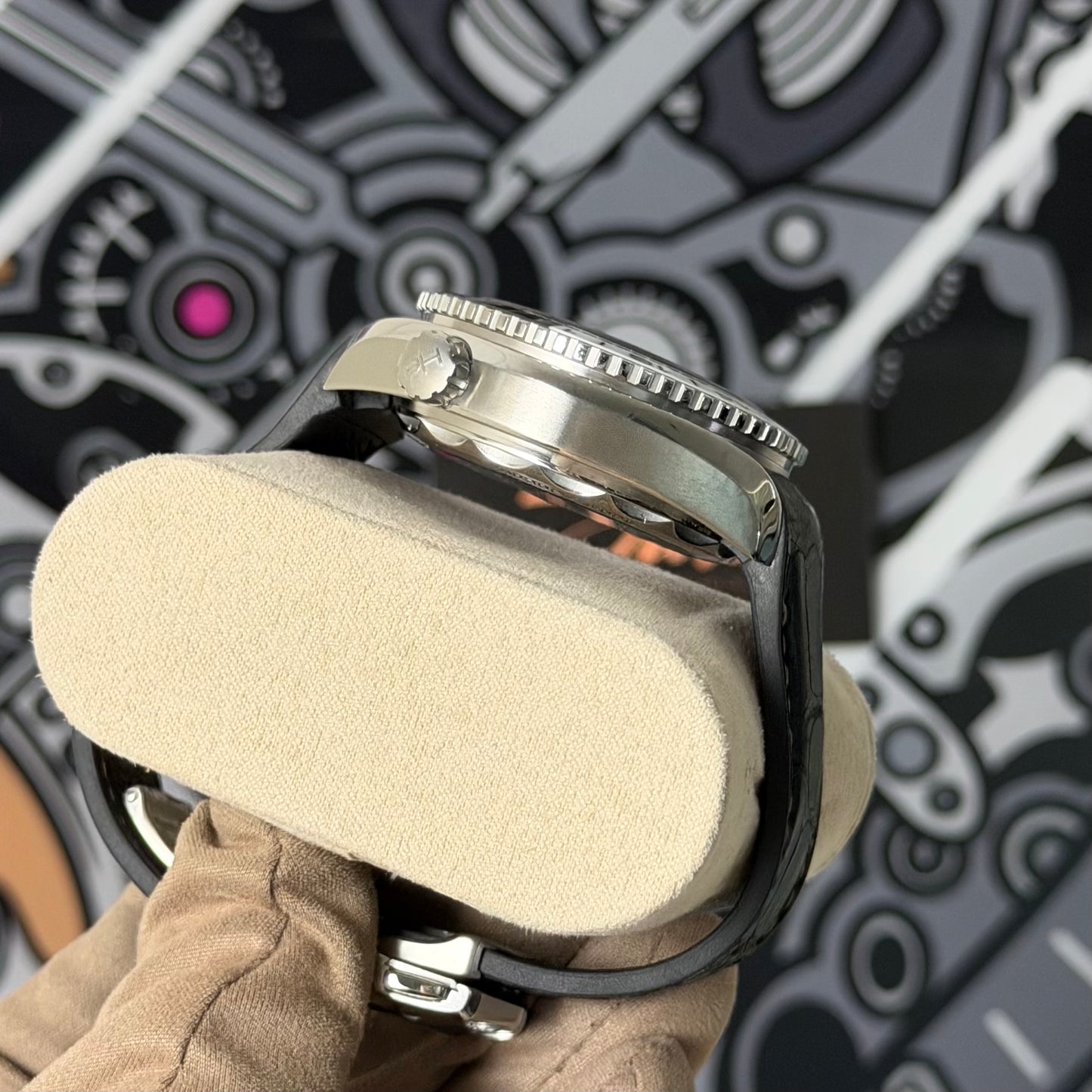 Omega Seamaster GMT Oreo Leather 215.30.44.22.01.001