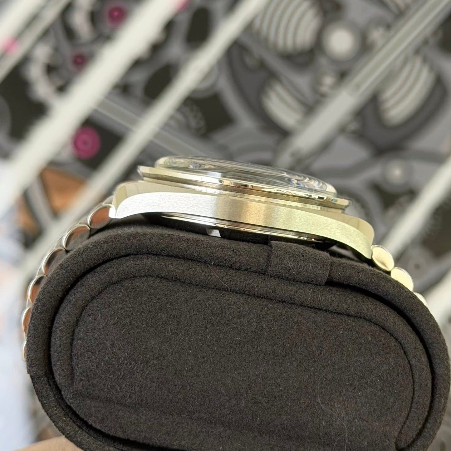 Omega Speedmaster Moonwatch Hesalite 310.30.42.50.01.001