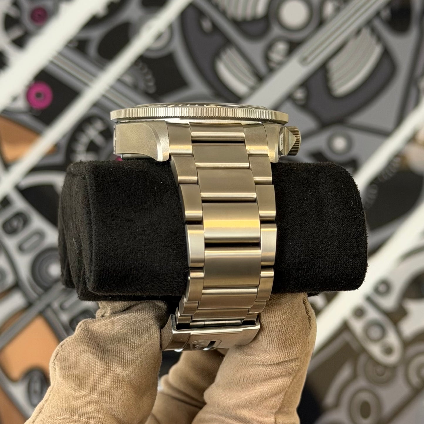 Tudor Pelagos LHD 25610TNL