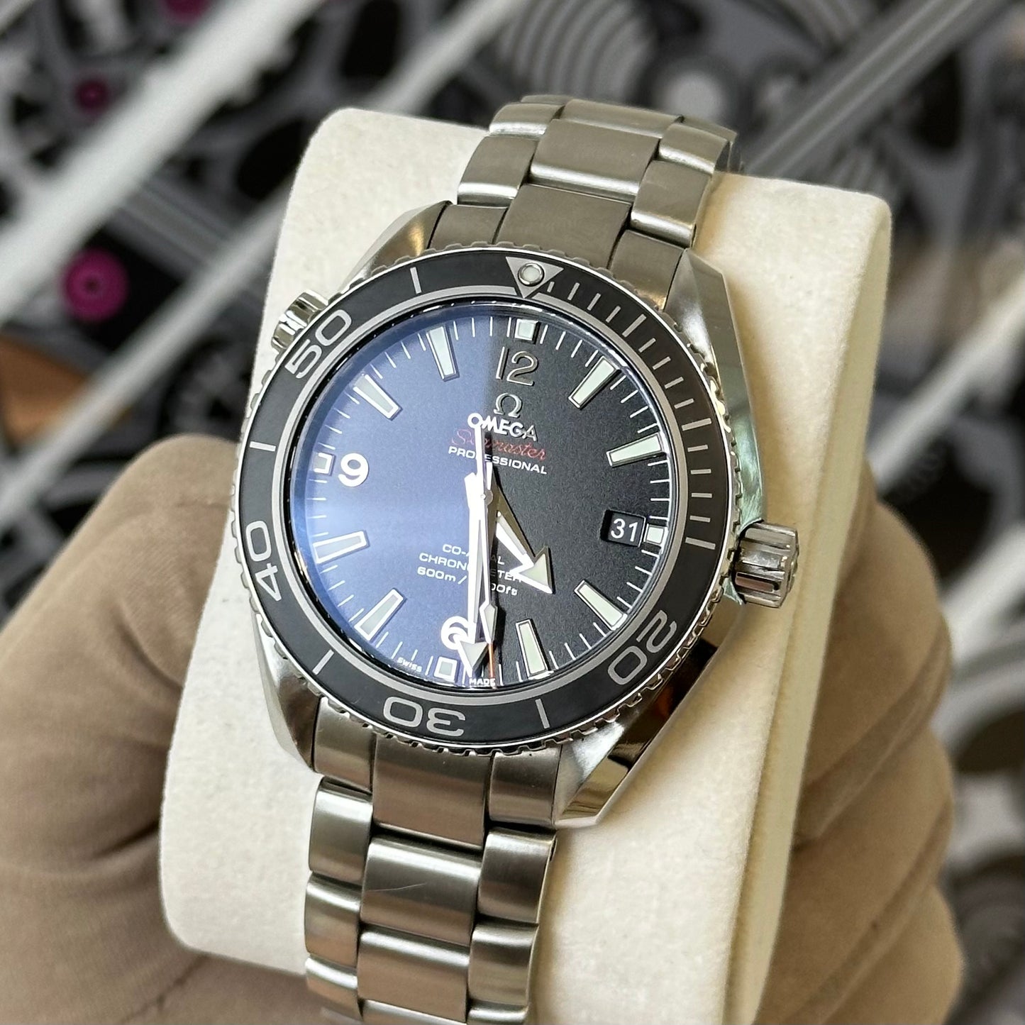 Omega Planet Ocean Seamaster 232.30.42.21.01.001