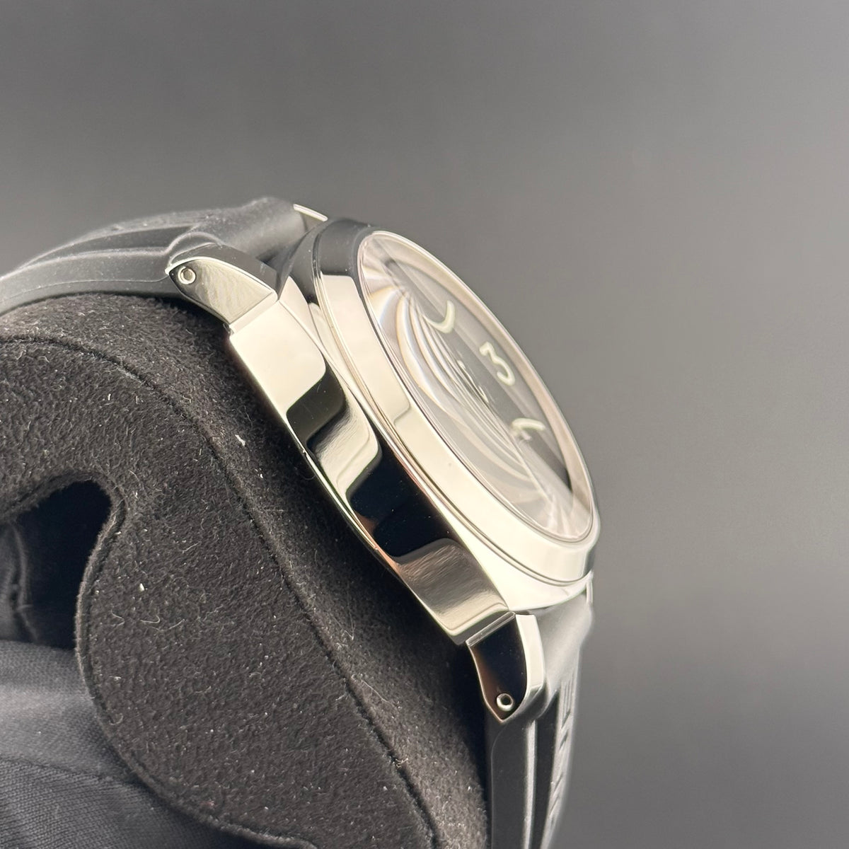NEW Panerai Luminor Base Logo 44mm PAM01086