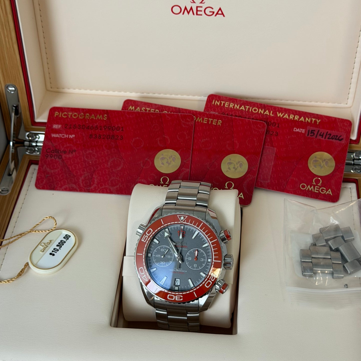 Omega Seamaster Planet Ocean 215.30.46.51.99.001
