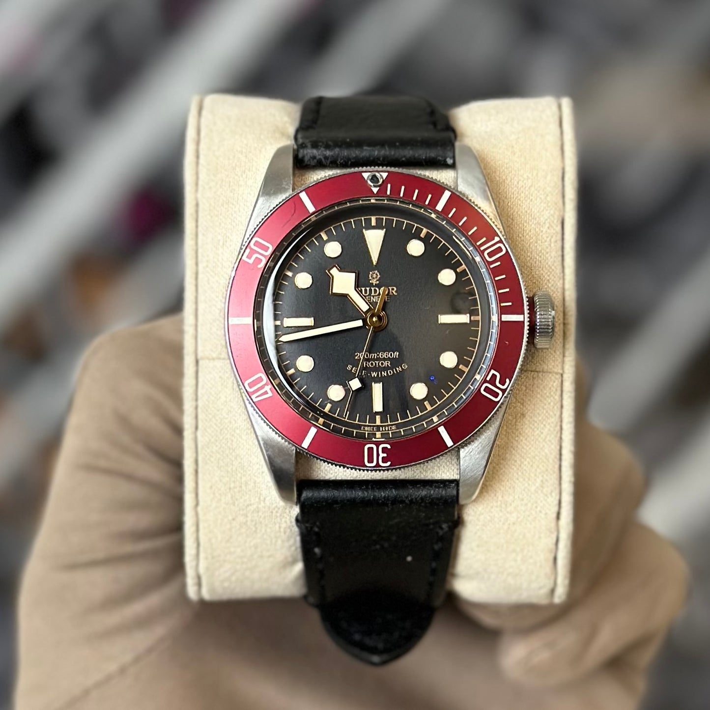 Tudor Black Bay Red Smiley 79220R
