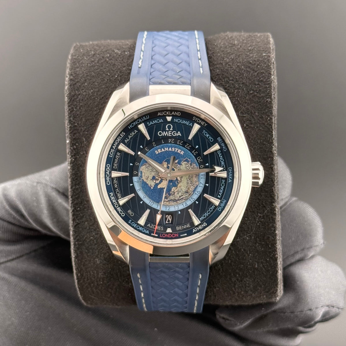 Omega Seamaster Aqua Terra Worldtimer 220.12.43.22.03.001
