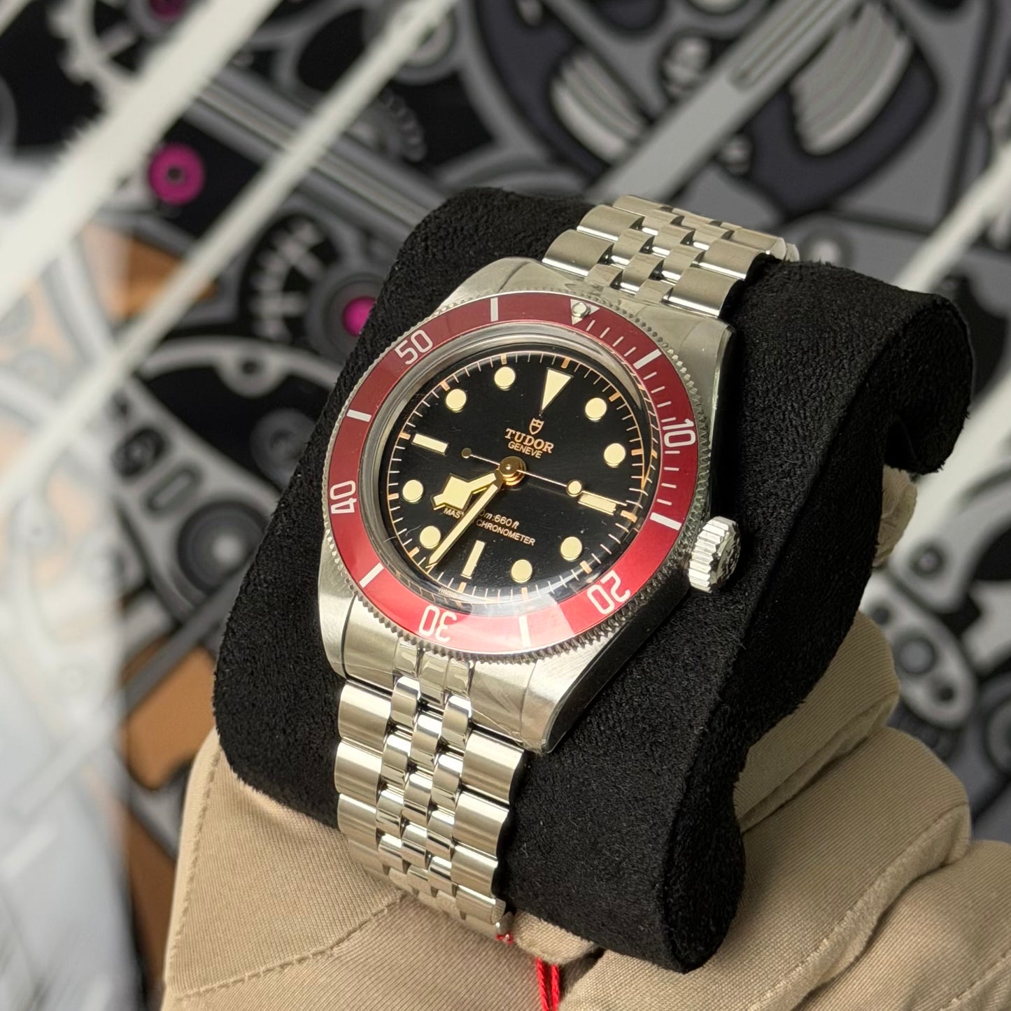 NEW Tudor Black Bay Red METAS
ref. 7941A1A0RU