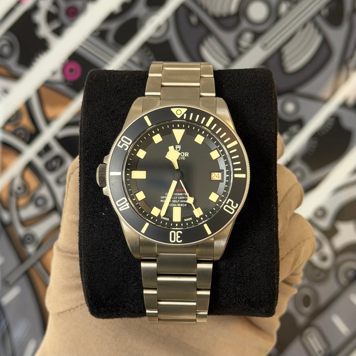 Tudor Pelagos LHD 25610TNL
