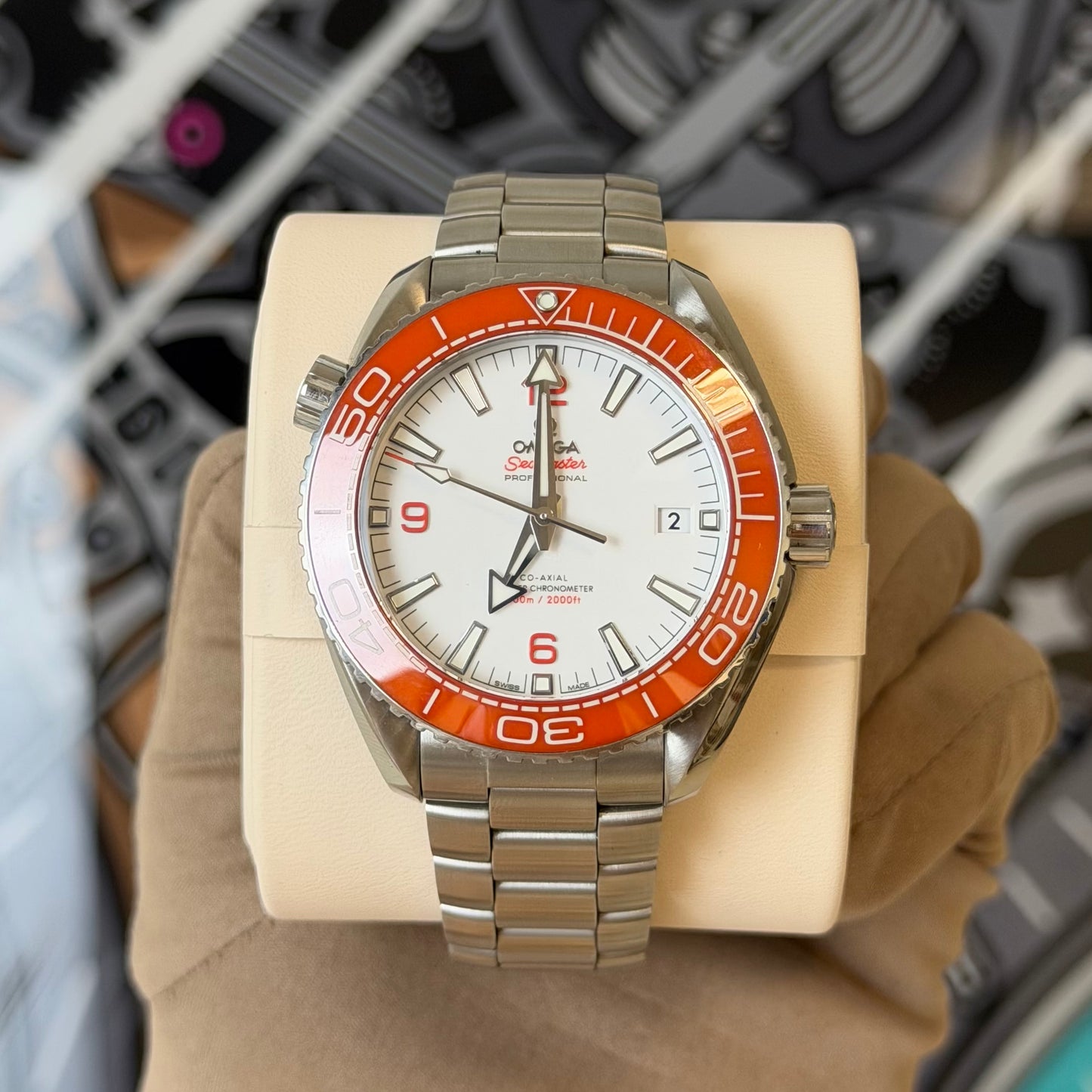Omega Seamaster Planet Ocean Orange 215.30.44.21.04.001