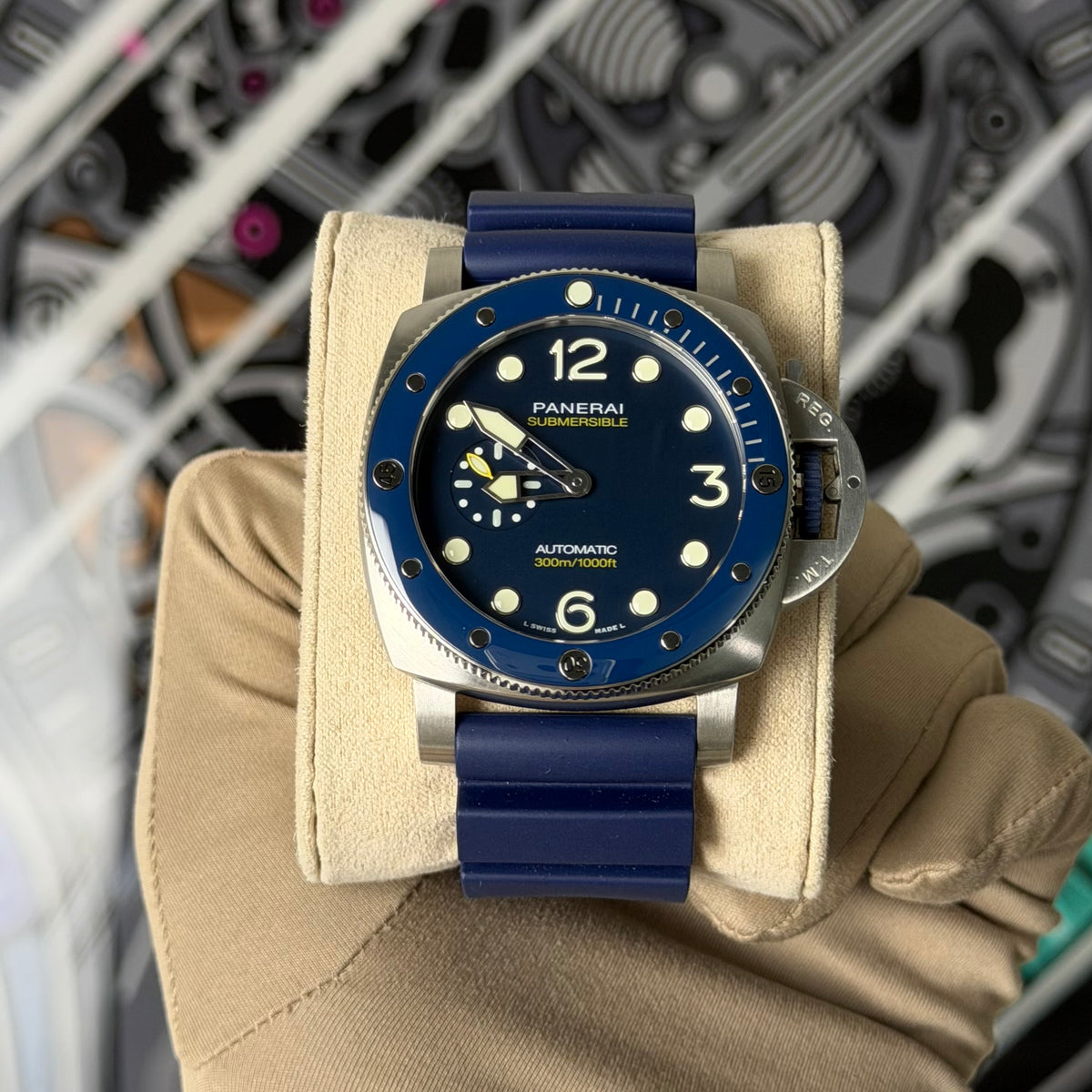 NEW Panerai Submersible Mike Horn Limited Edition PAM01676